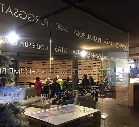 Casa Preziosa Cielo Alto Апартаменти Брей-Червінія